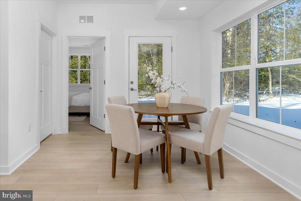 SHADY SIDE - Residential