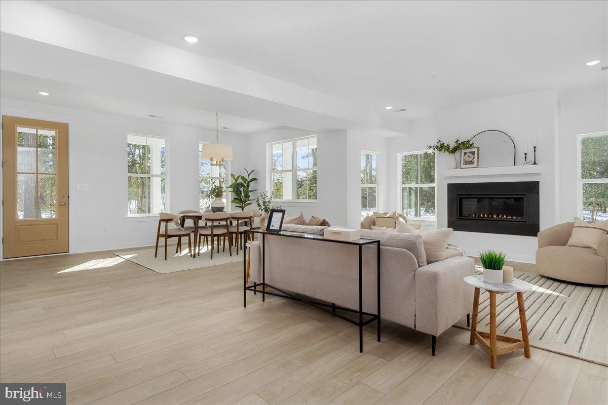 SHADY SIDE - Residential