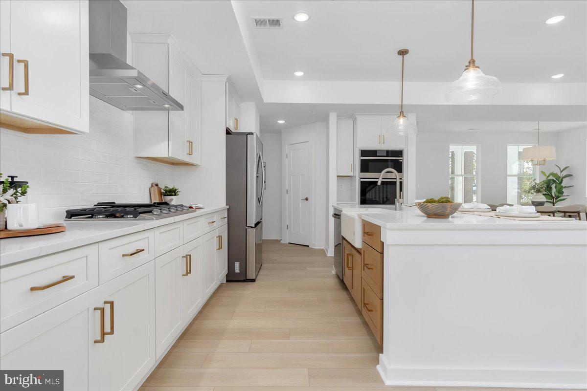 SHADY SIDE - Residential