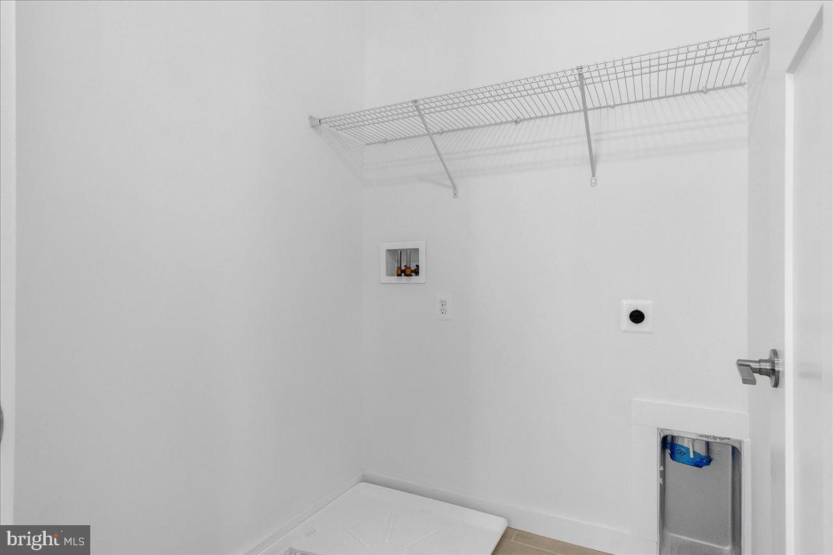 SHADY SIDE - Residential