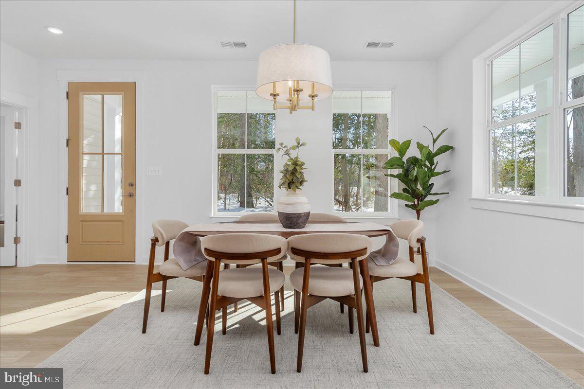 SHADY SIDE - Residential