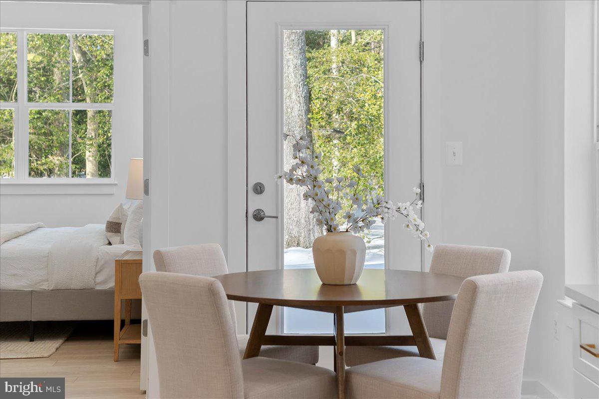 SHADY SIDE - Residential