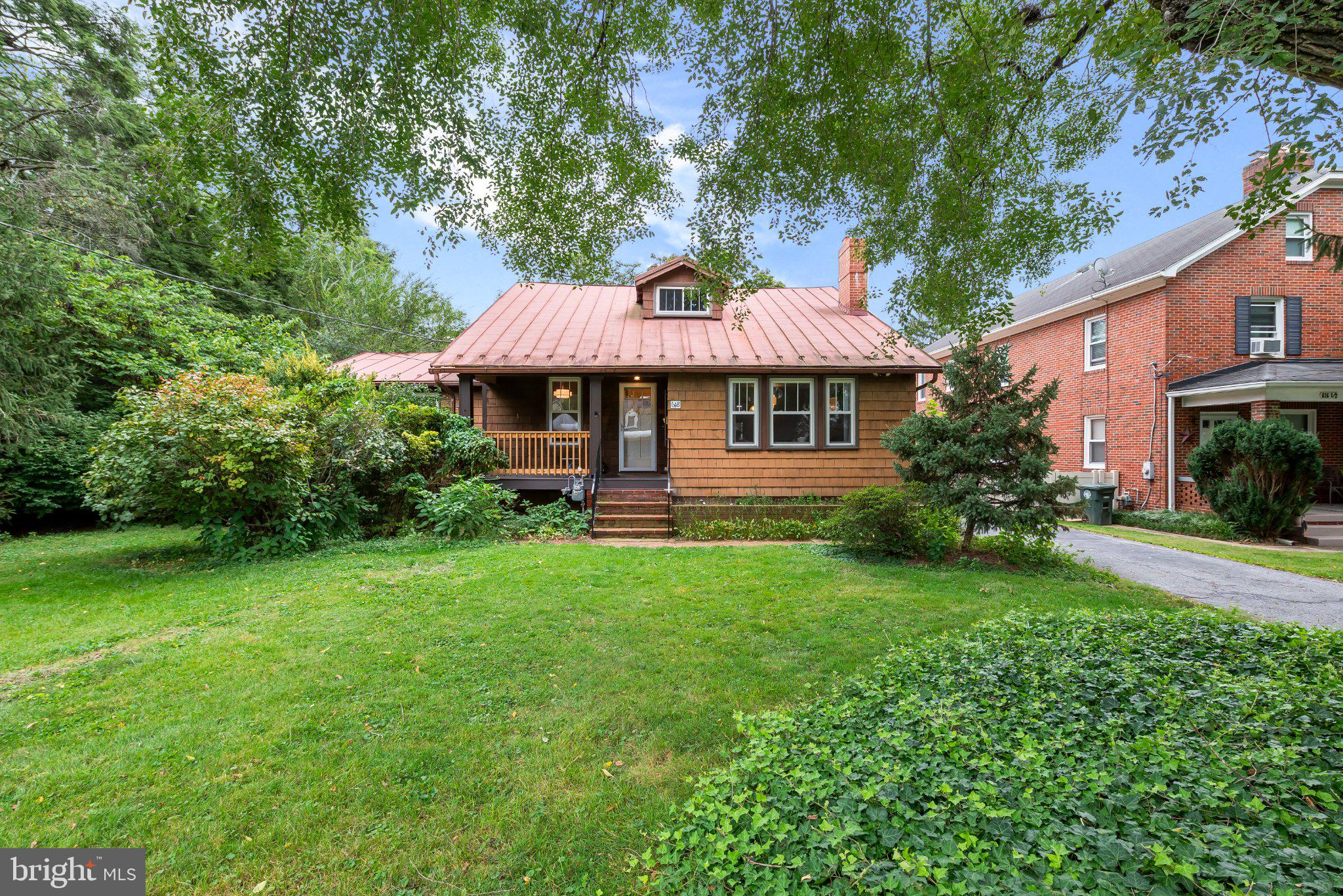 618 WILSON PLACE