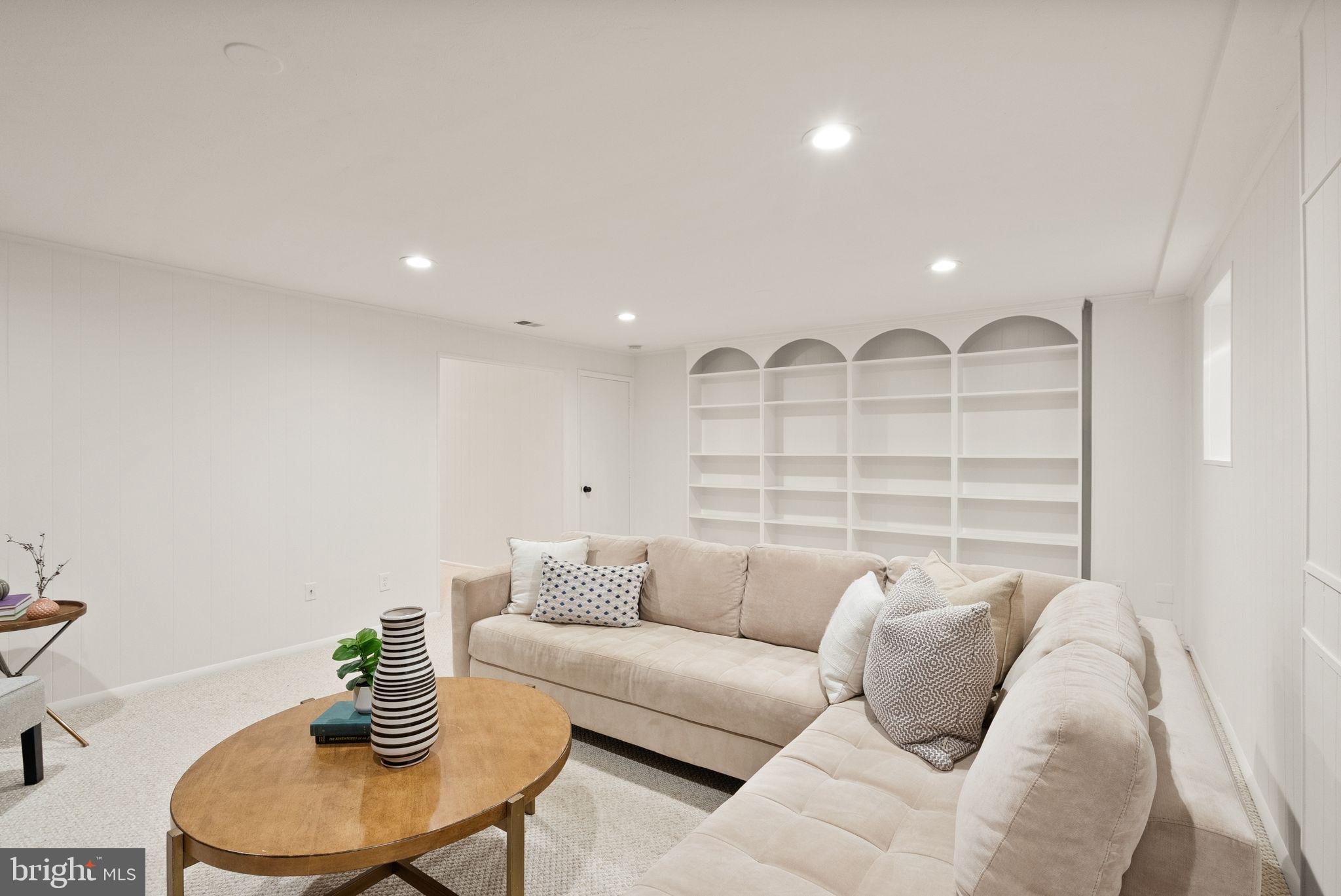 CHARLESTOWN - Residential