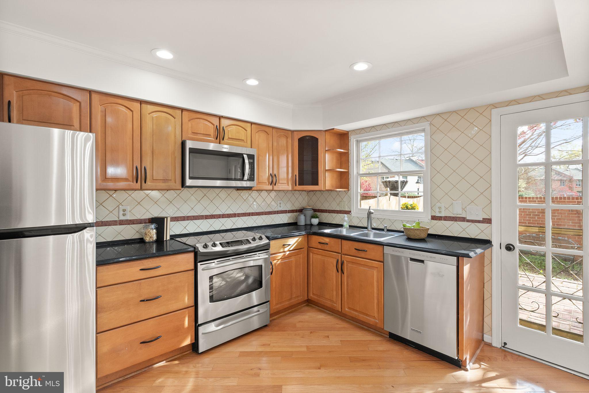 CHARLESTOWN - Residential