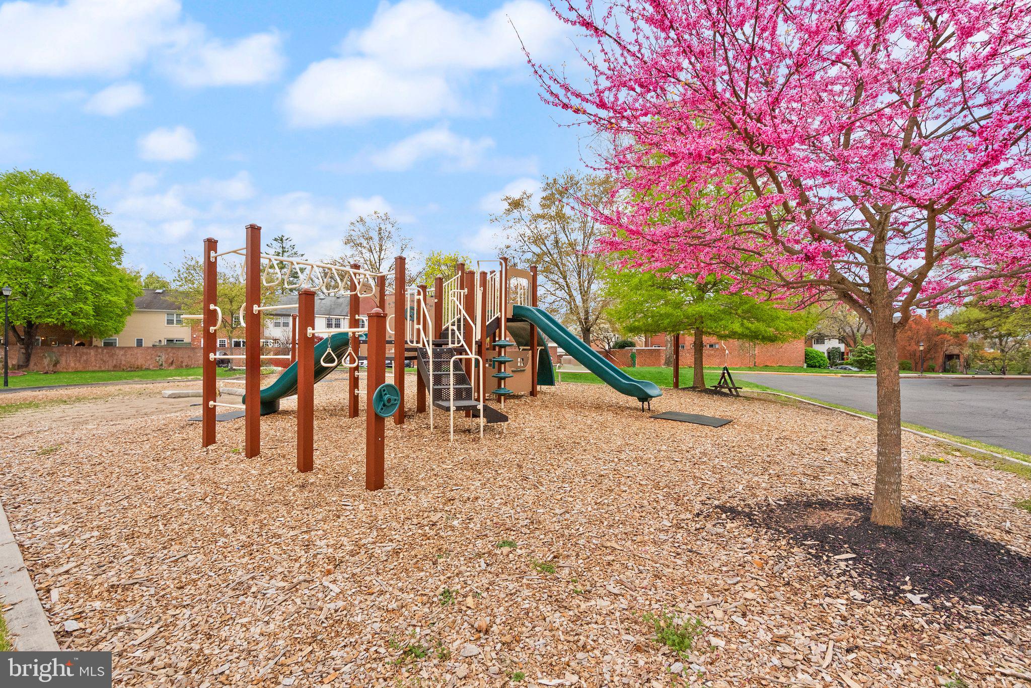 CHARLESTOWN - Residential