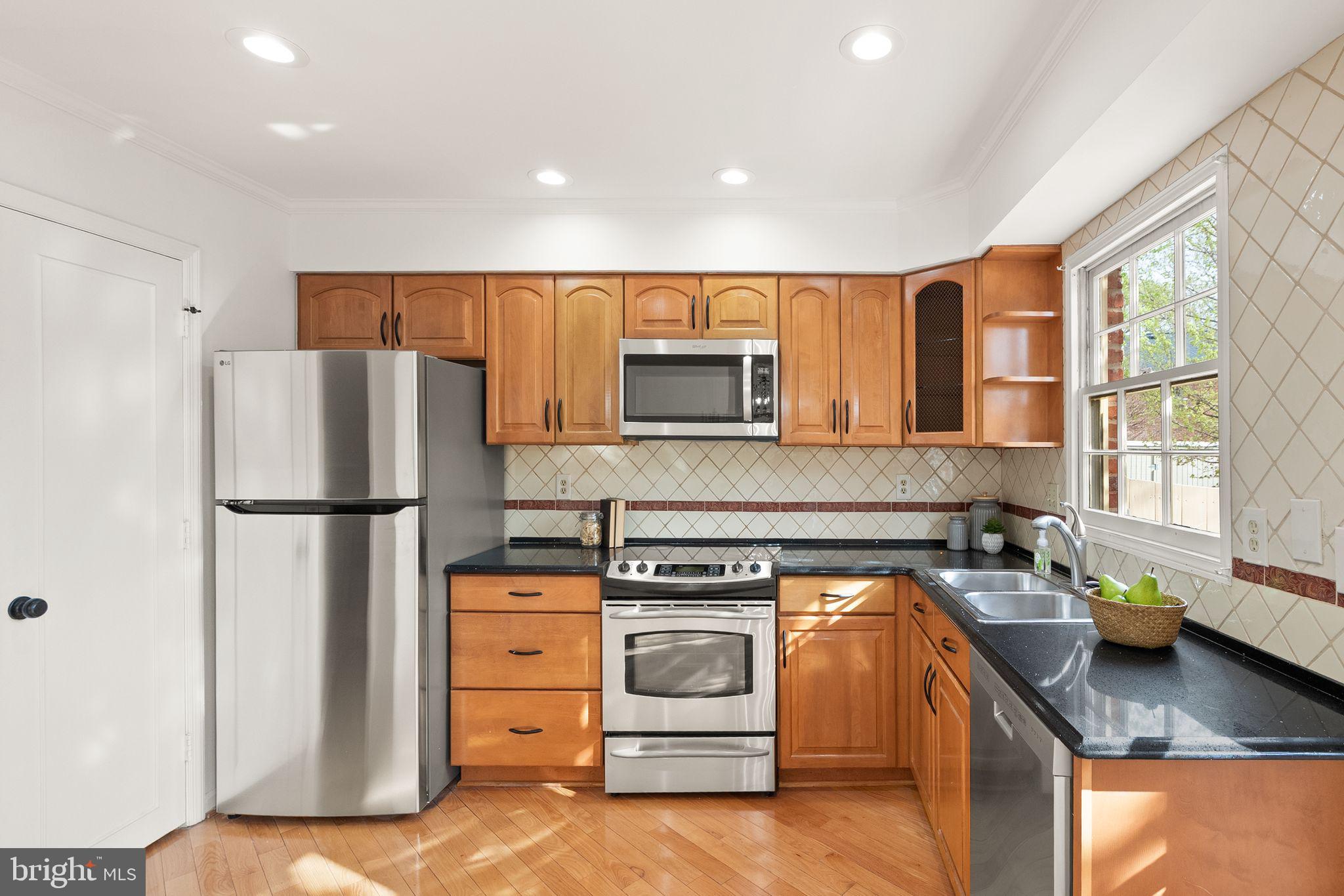 CHARLESTOWN - Residential