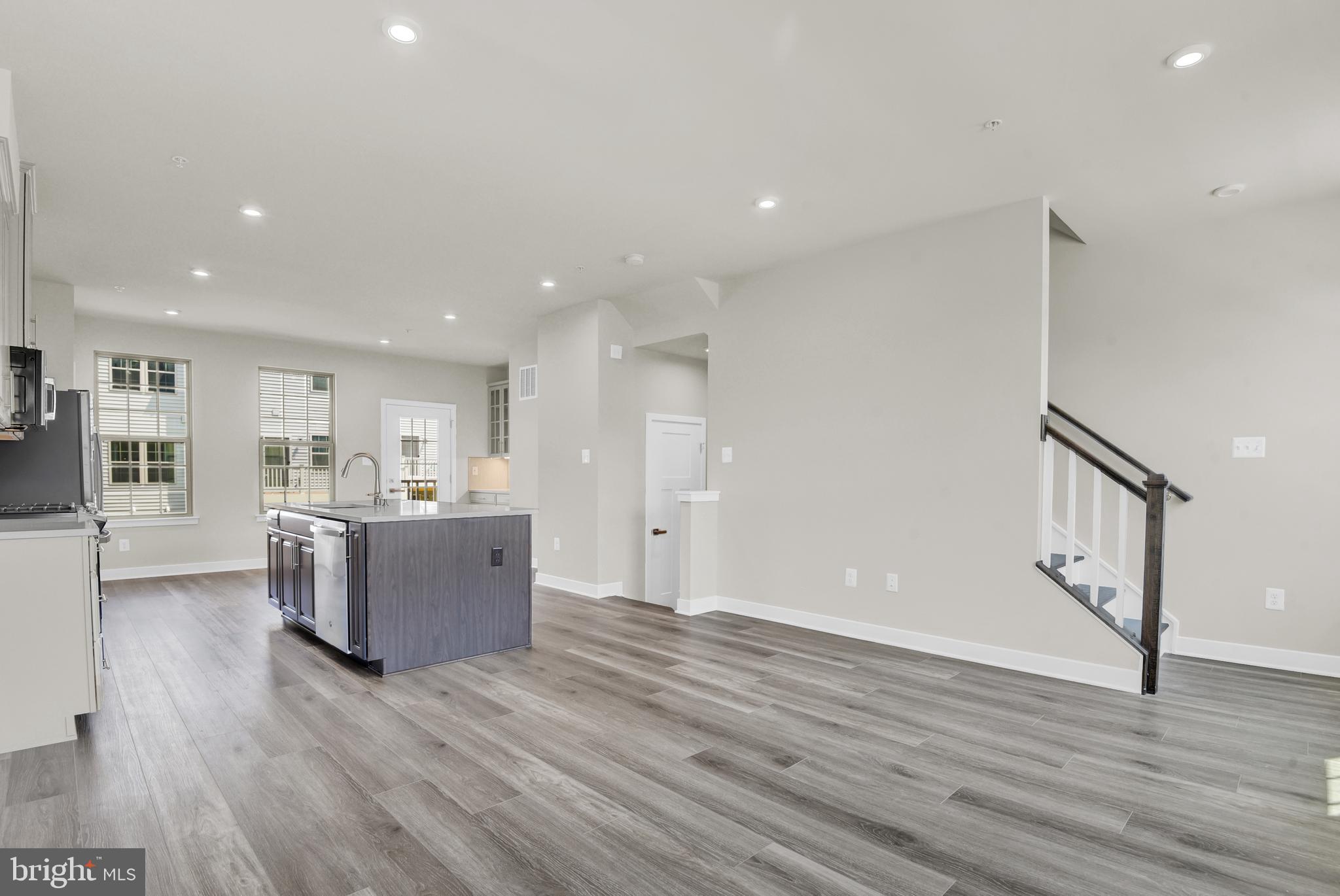 PARKSIDE - Residential