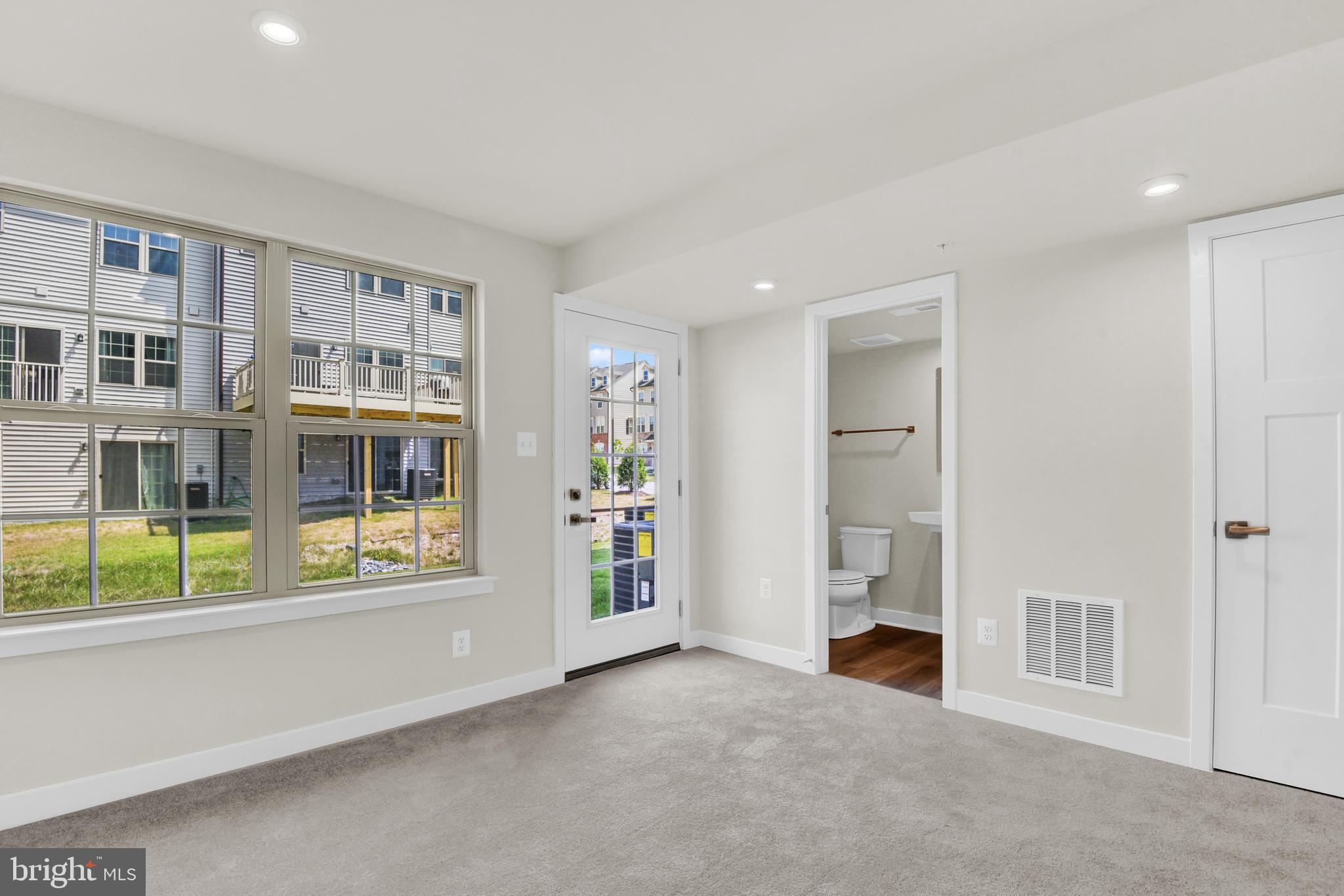 PARKSIDE - Residential