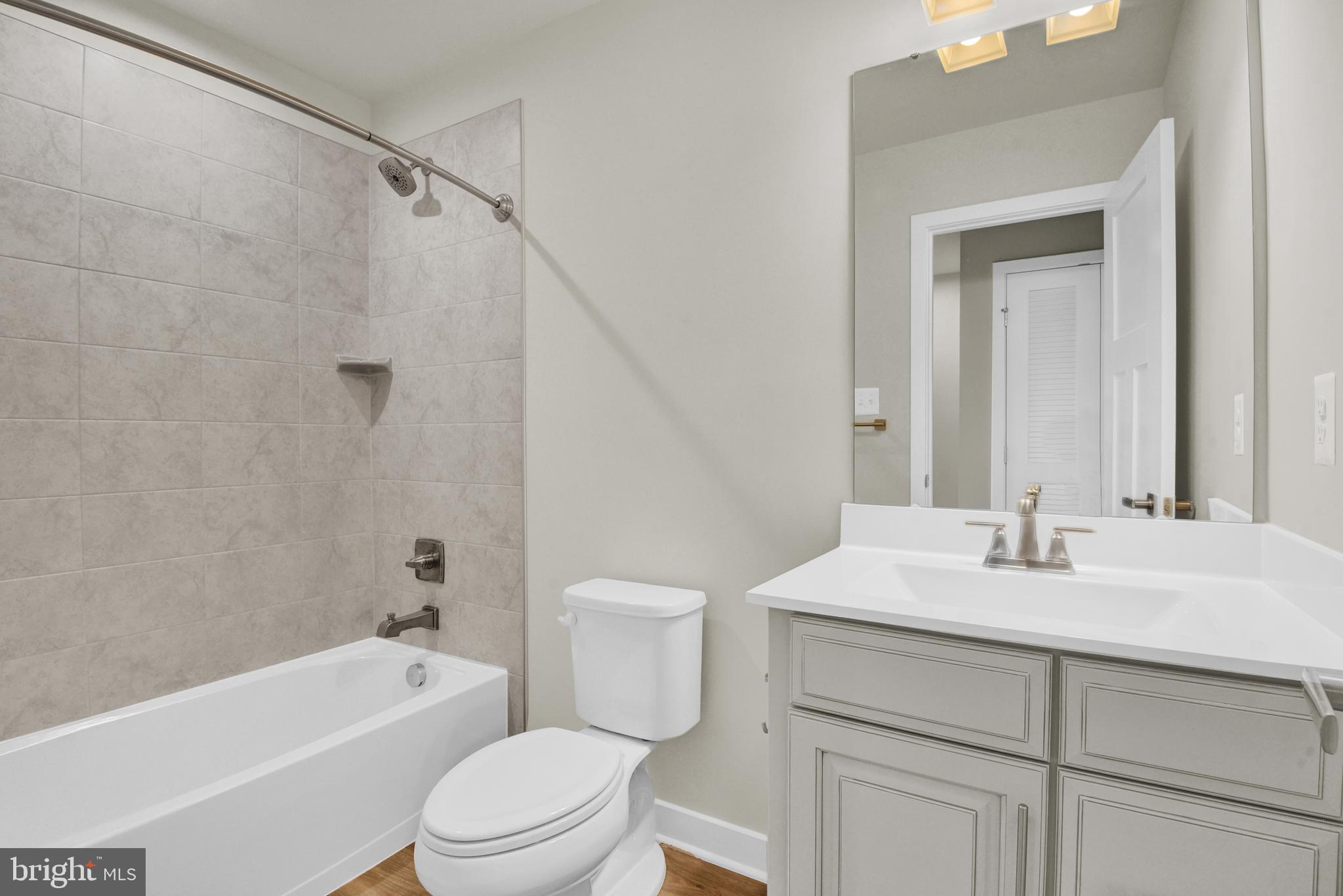 PARKSIDE - Residential