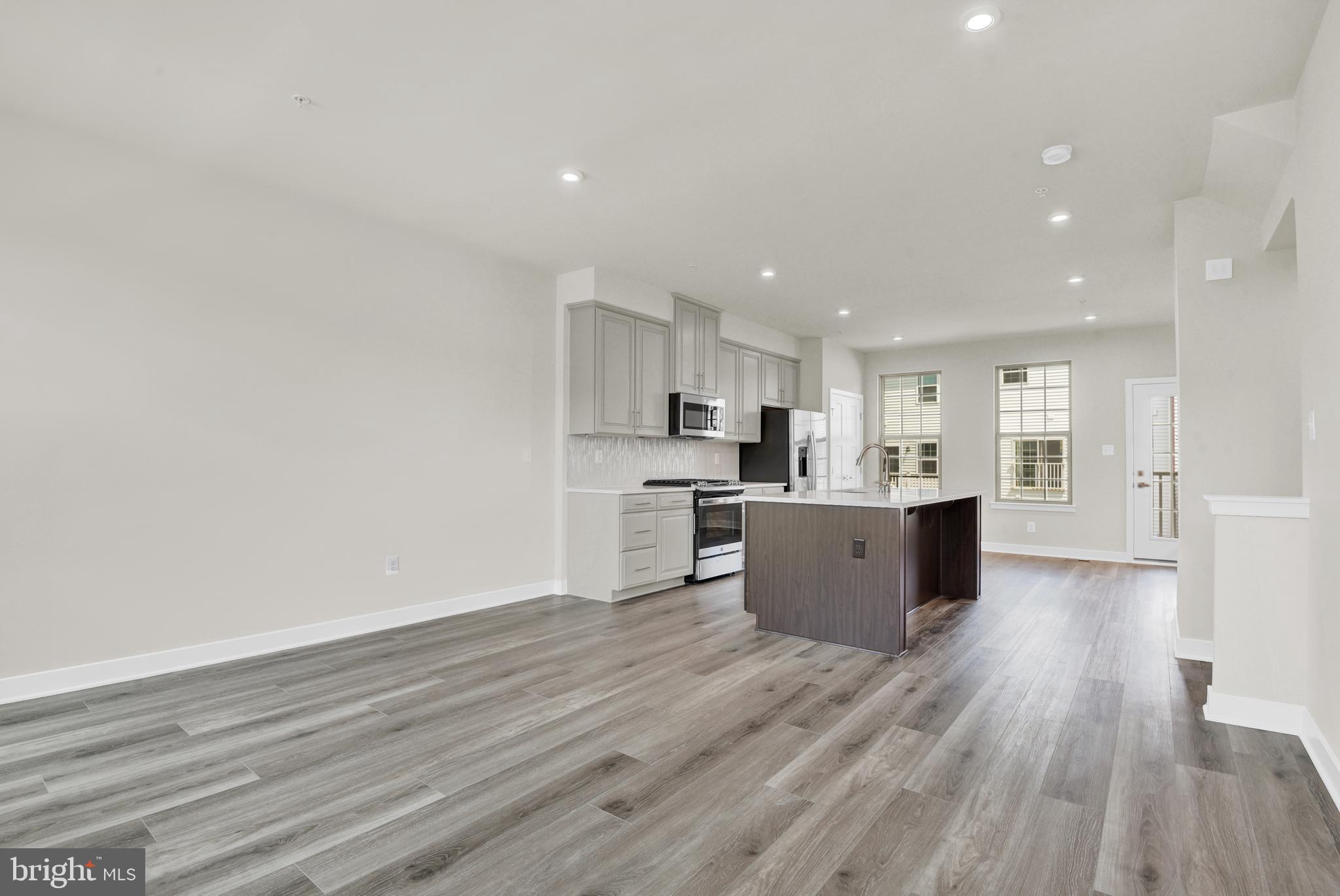 PARKSIDE - Residential