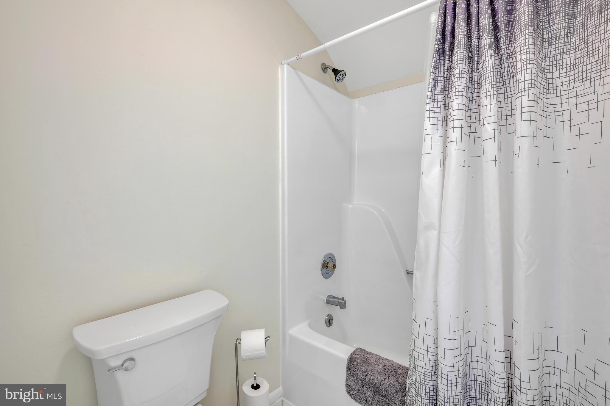 WINDING CREEK VILLAGE - Residential