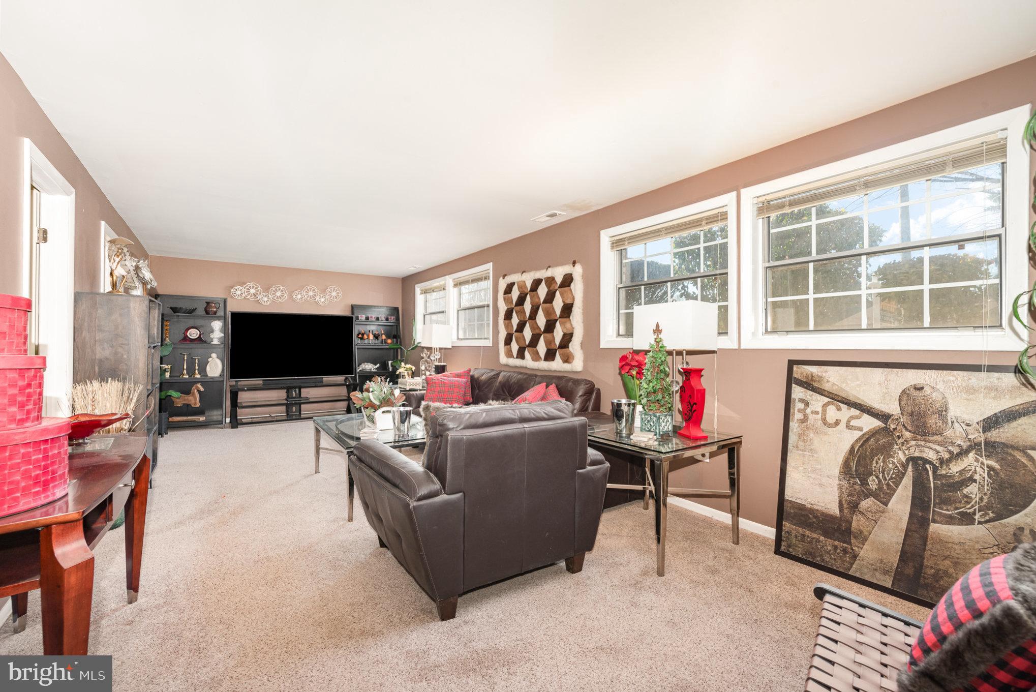 COUNTRYSIDE - Residential