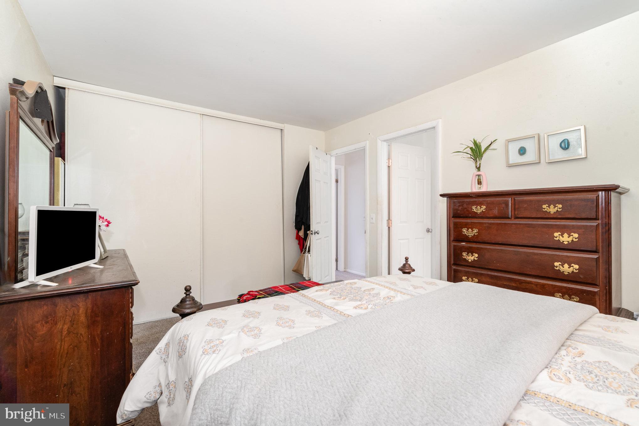 COUNTRYSIDE - Residential