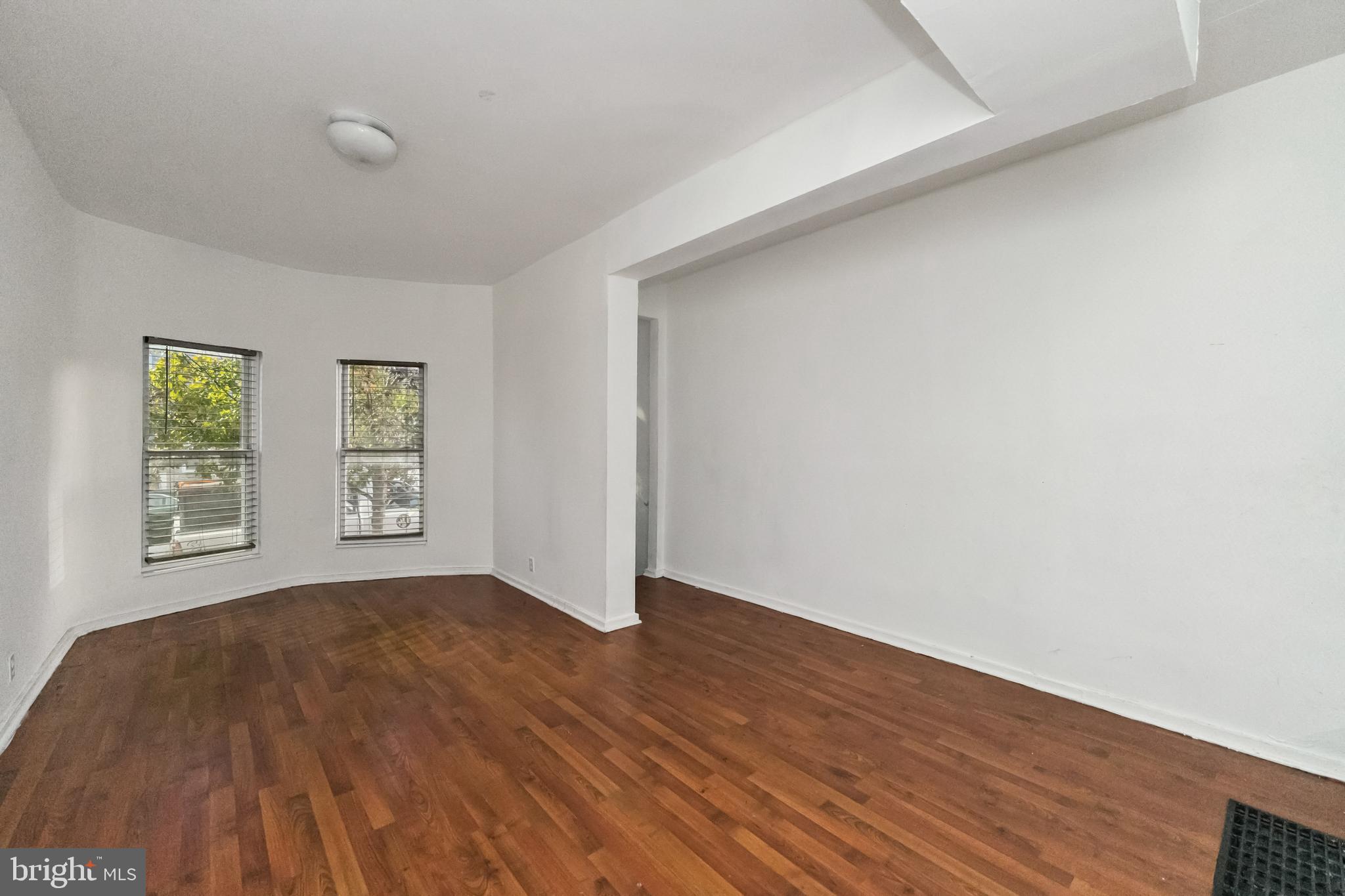 MONDAWMIN - Residential