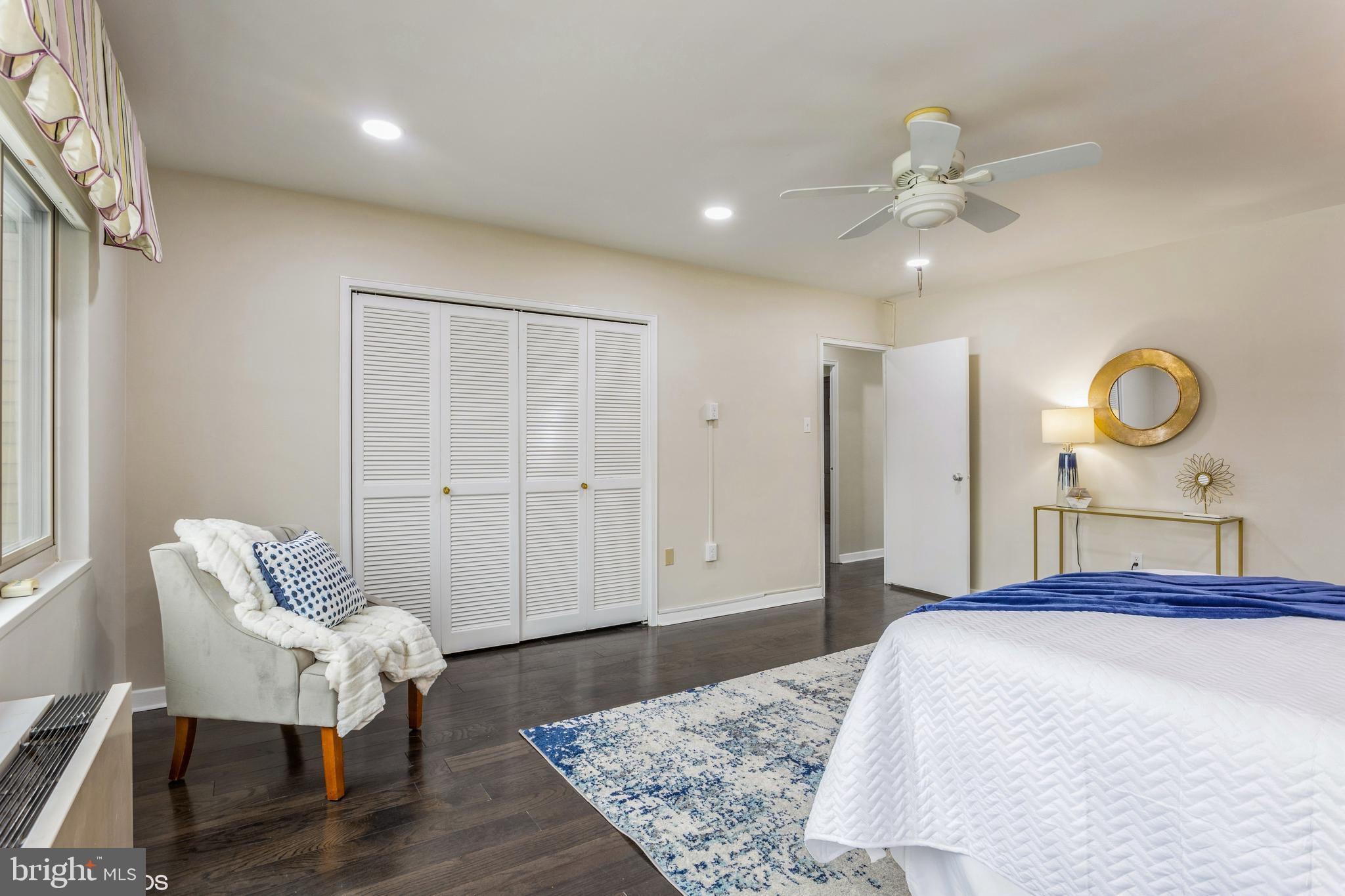 PARK TOWERS WEST - Residential