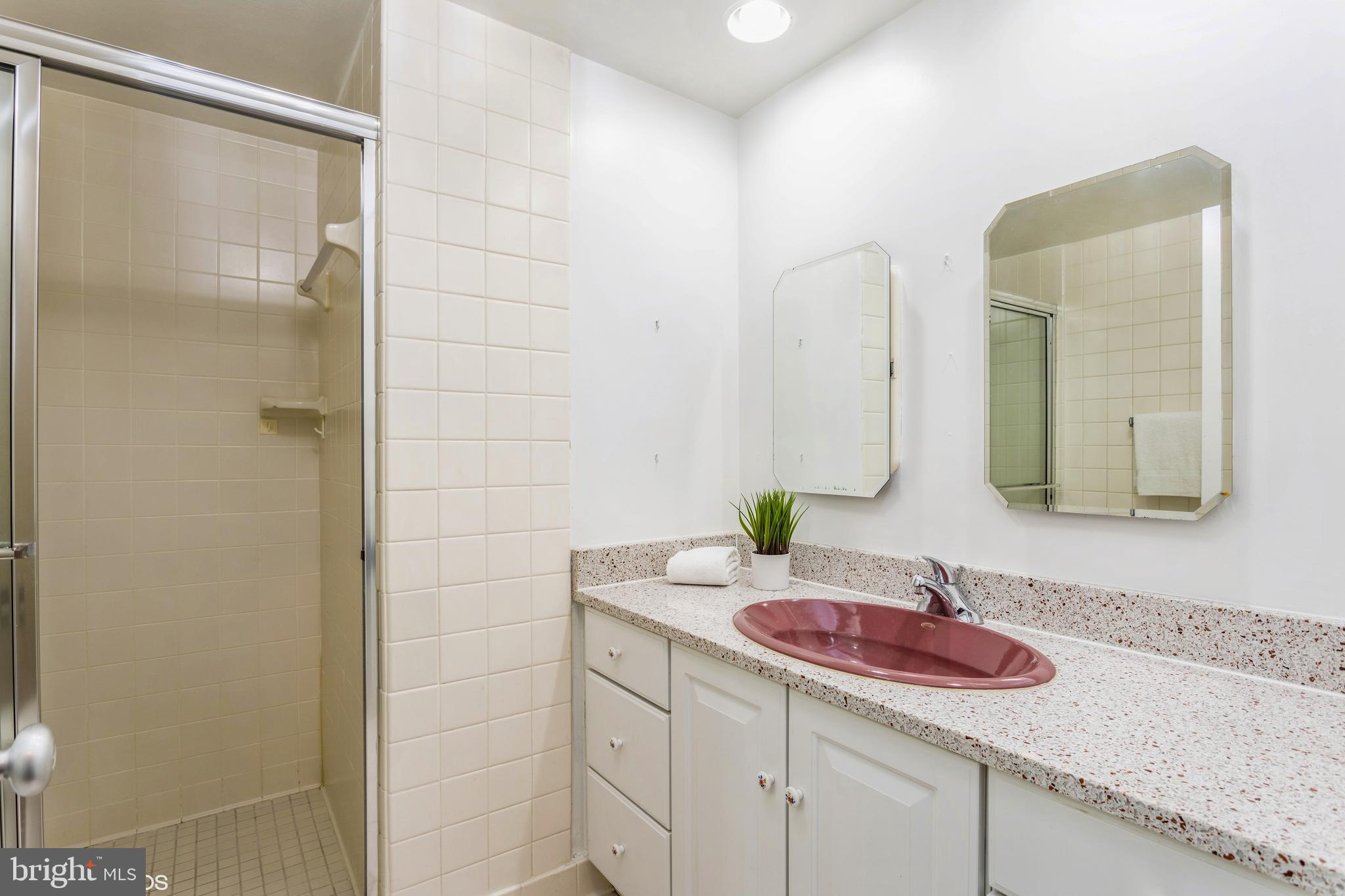 PARK TOWERS WEST - Residential