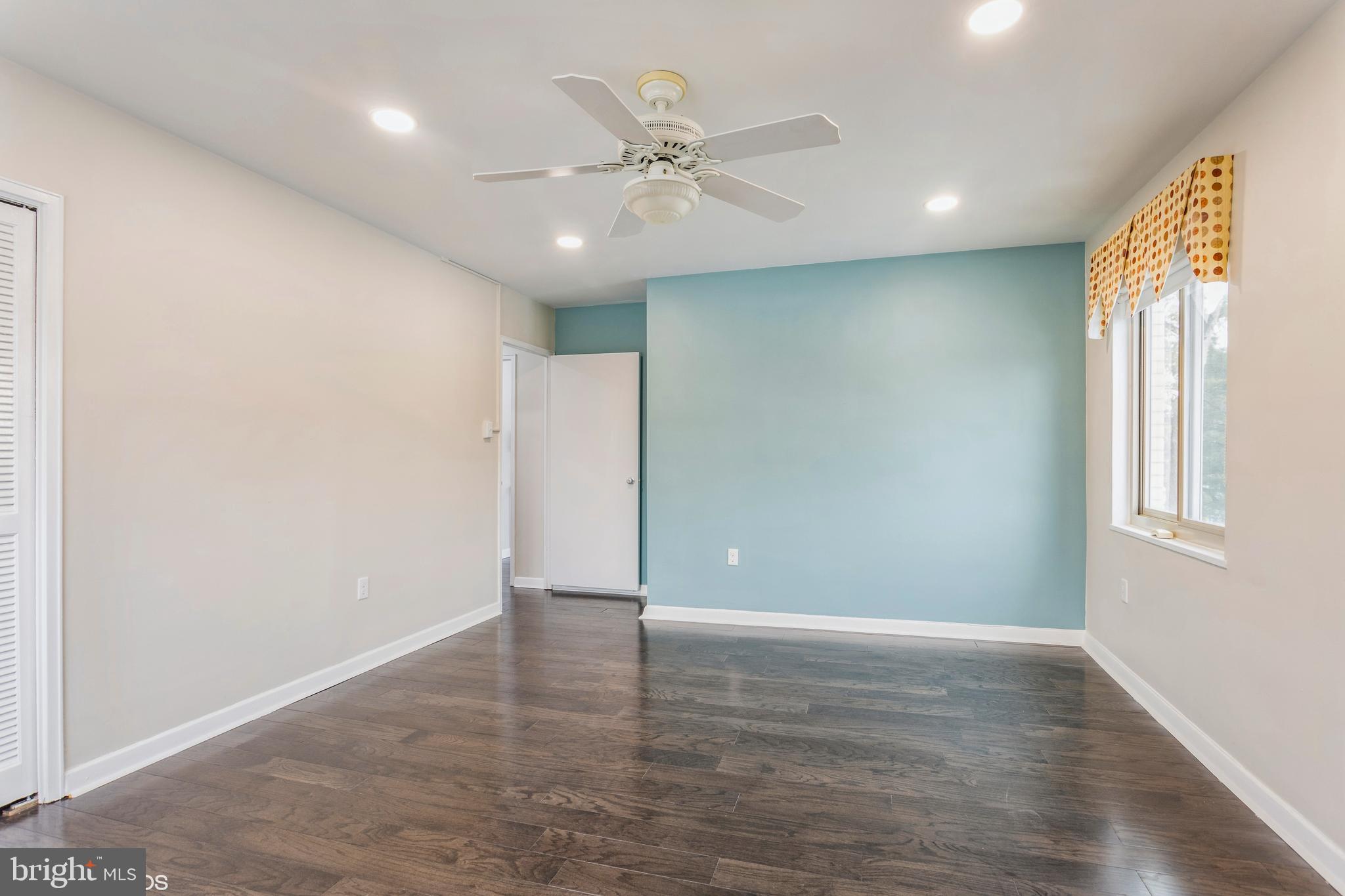 PARK TOWERS WEST - Residential