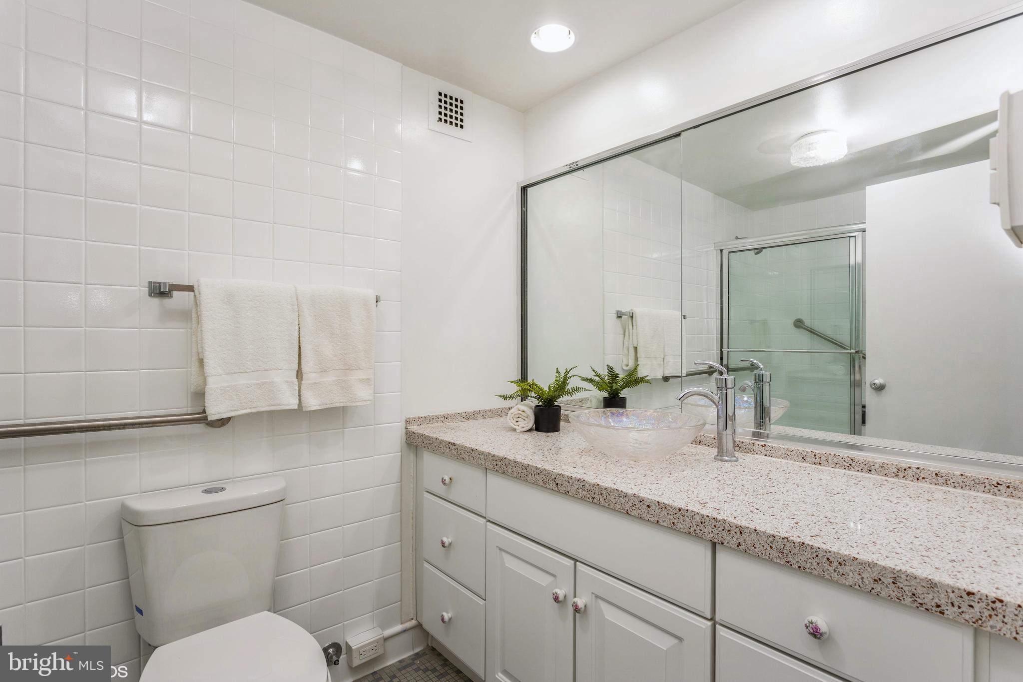 PARK TOWERS WEST - Residential