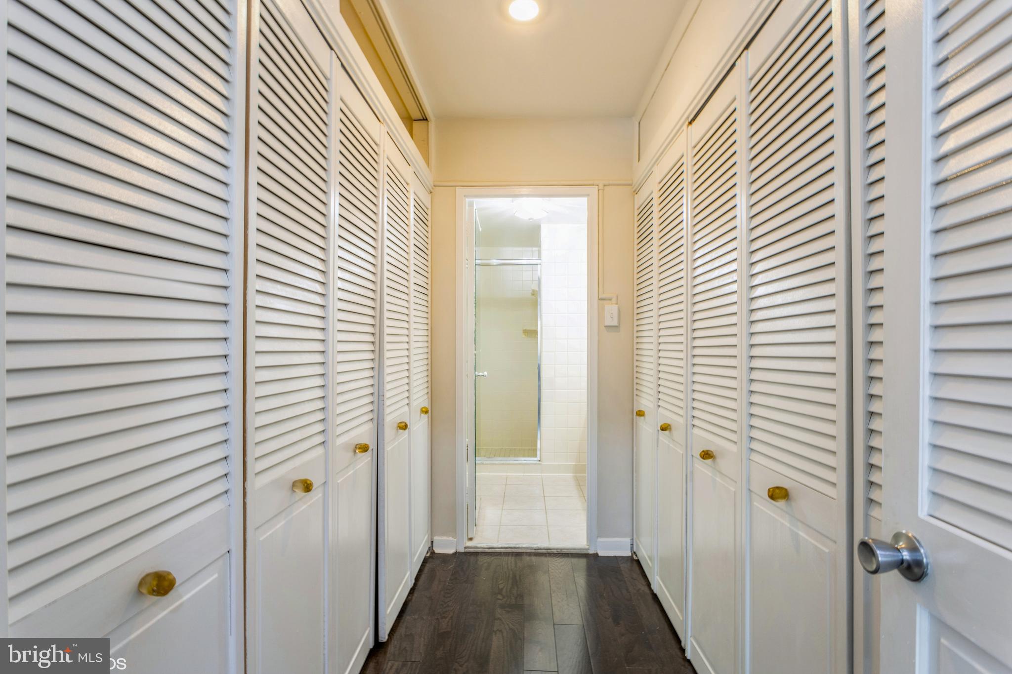 PARK TOWERS WEST - Residential