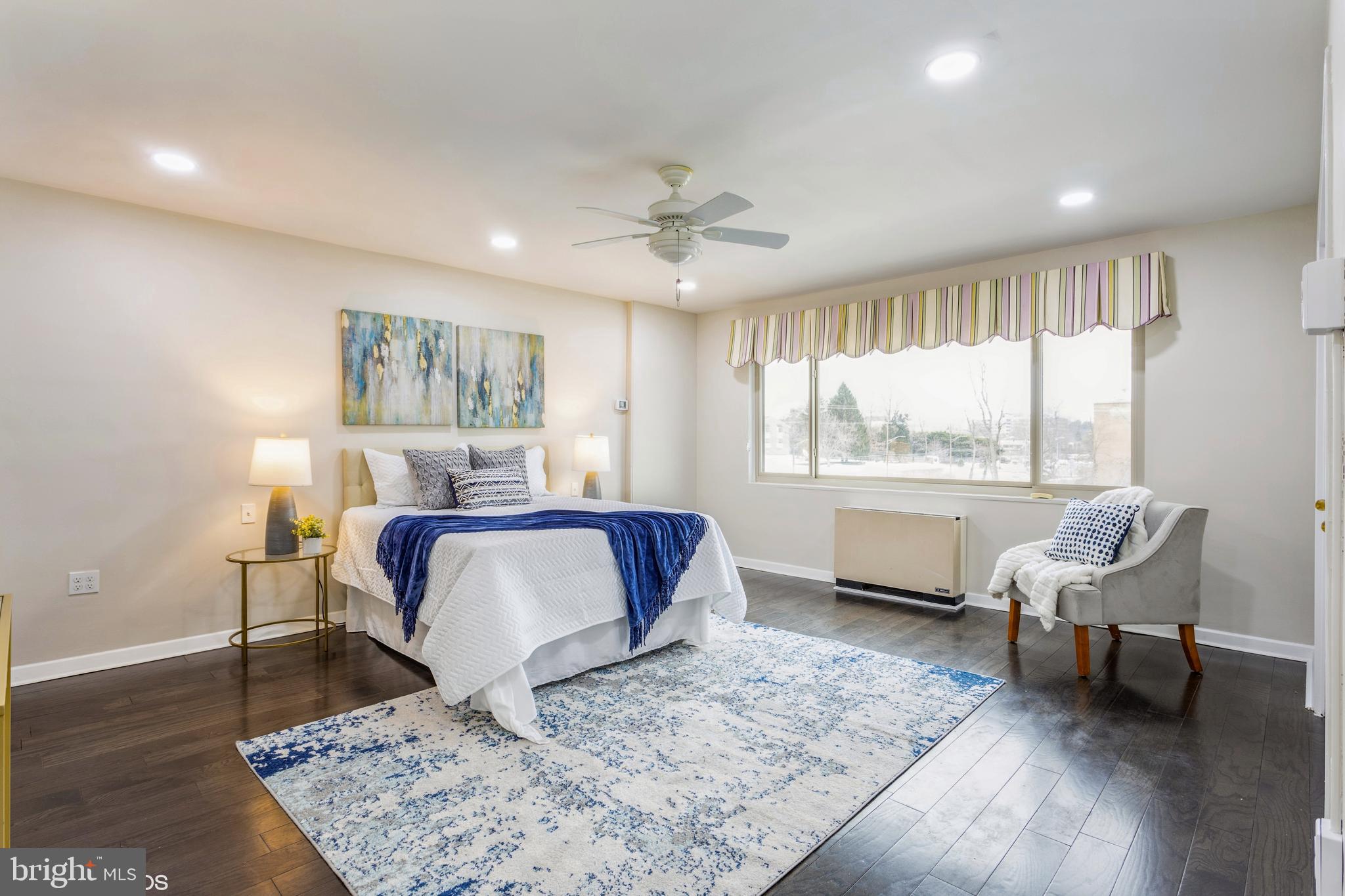 PARK TOWERS WEST - Residential