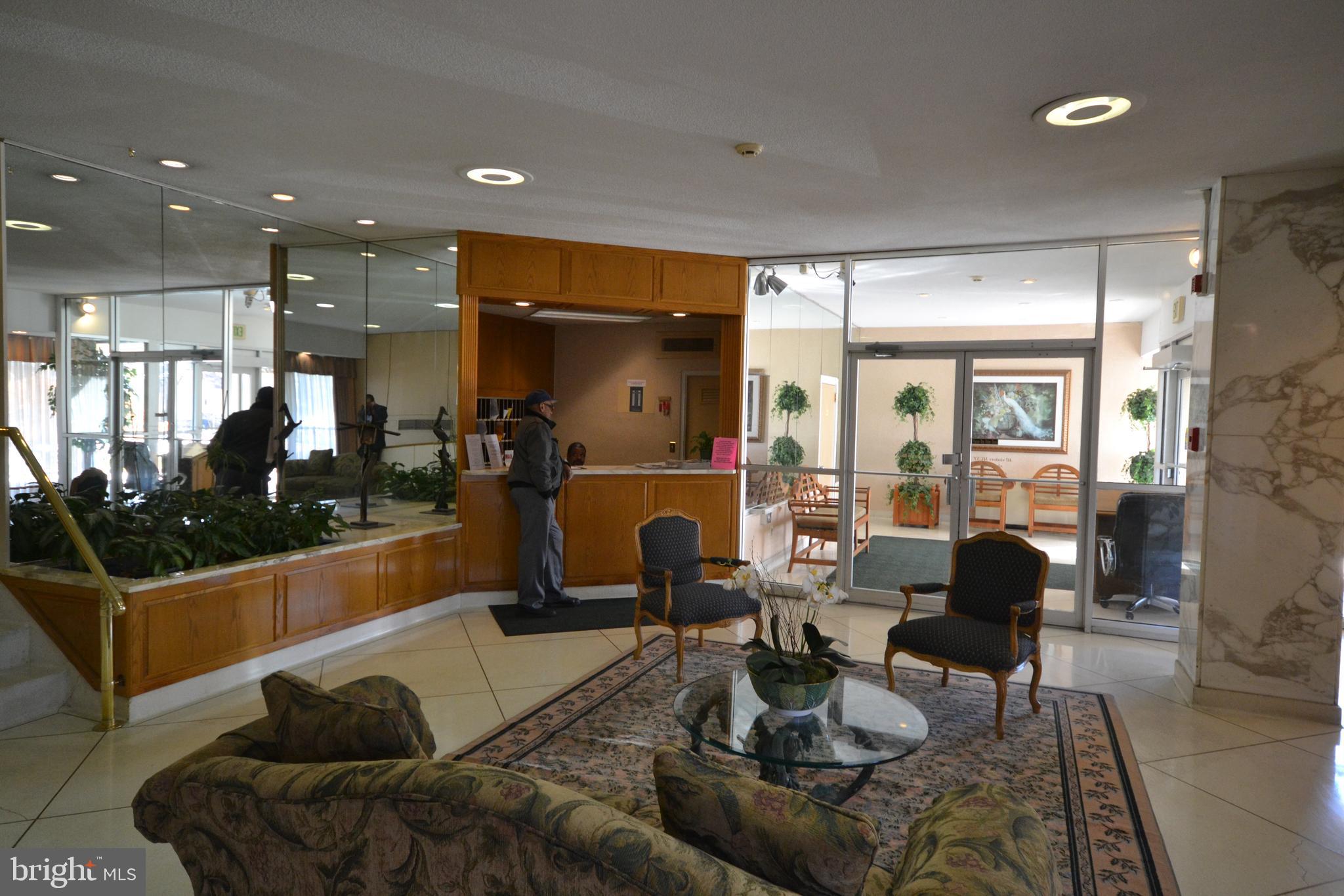 PARK TOWERS WEST - Residential