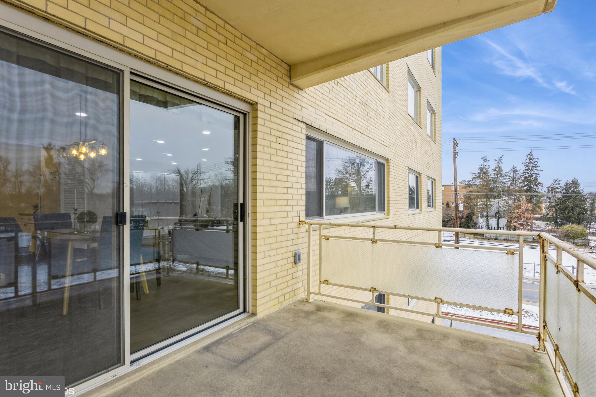 PARK TOWERS WEST - Residential