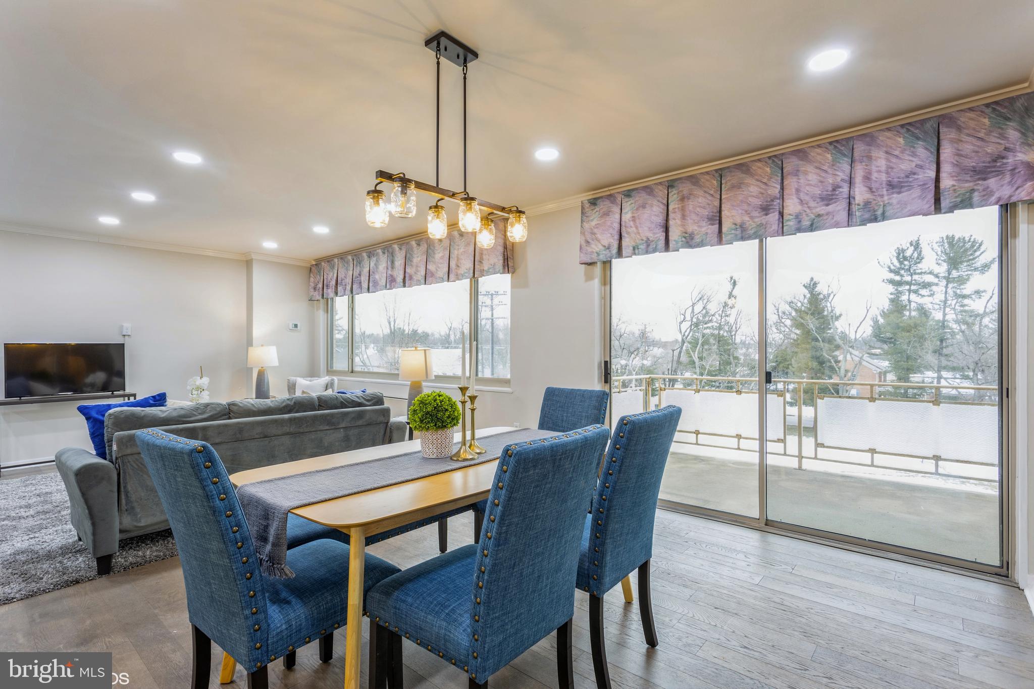 PARK TOWERS WEST - Residential