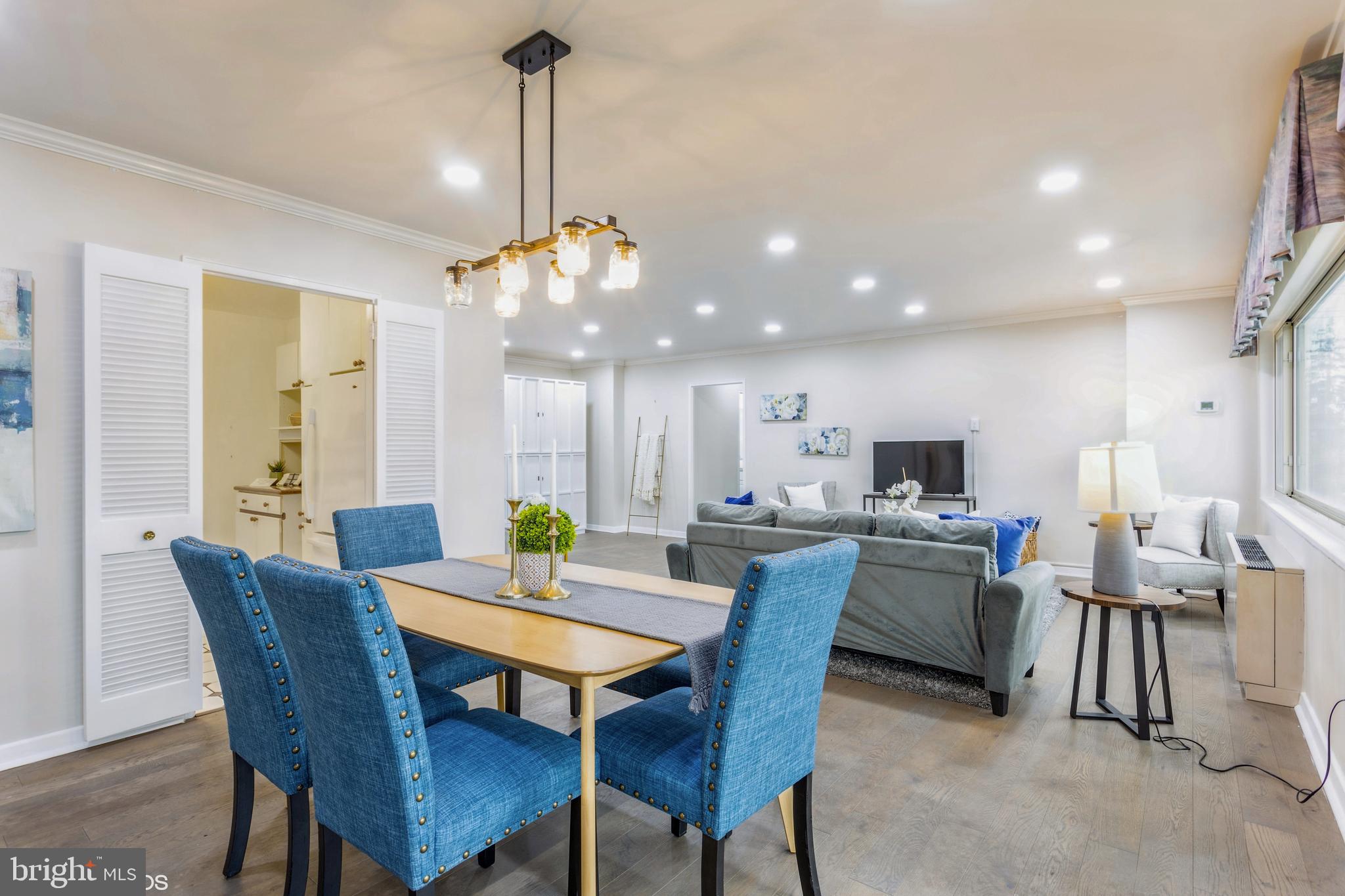 PARK TOWERS WEST - Residential