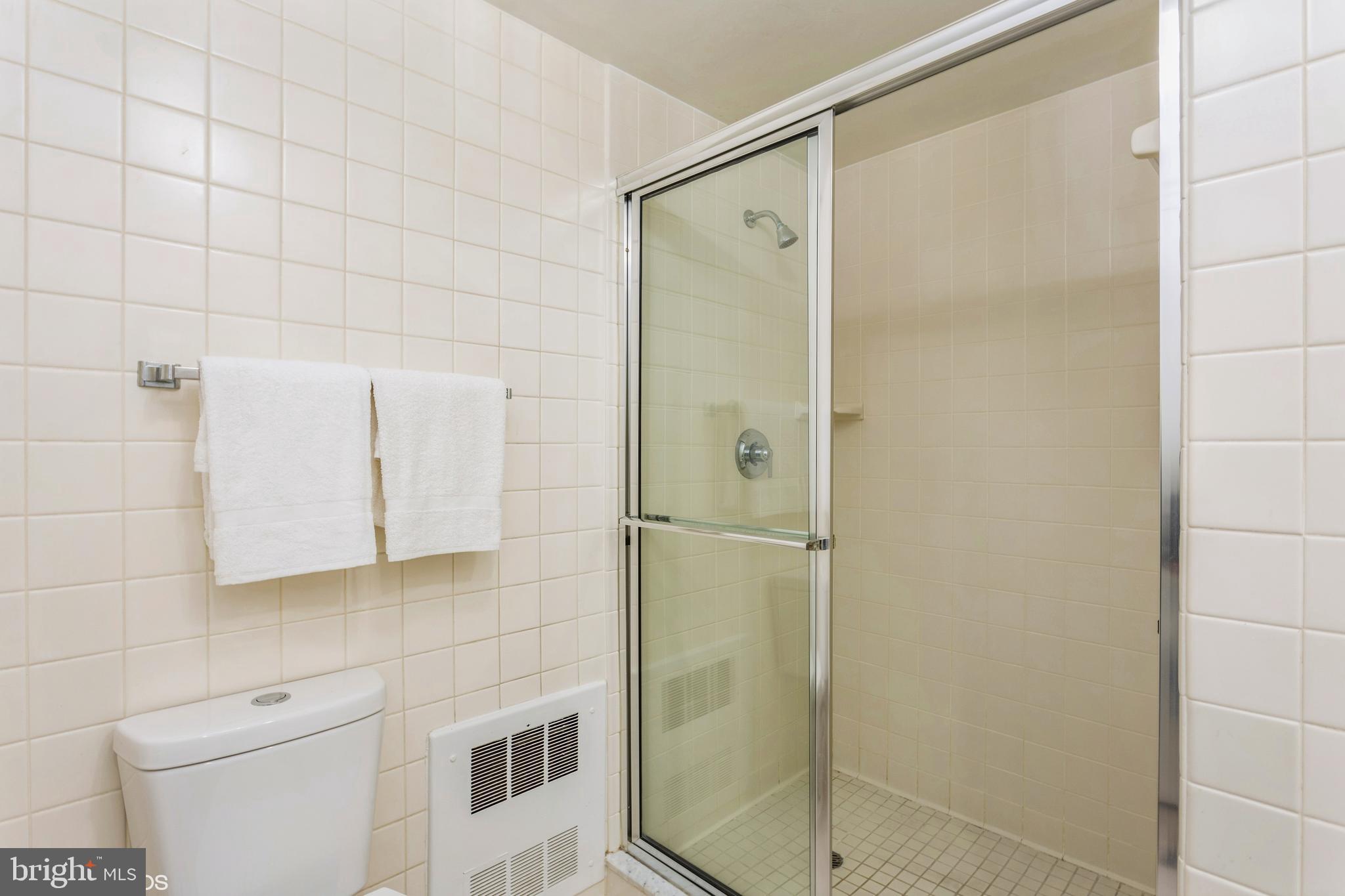 PARK TOWERS WEST - Residential