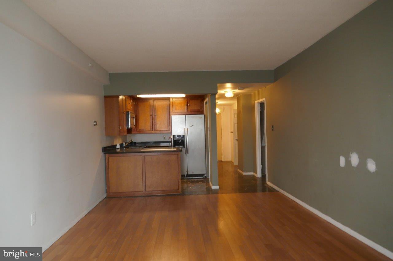 PENTHOUSE CONDOMINIUMS - Residential