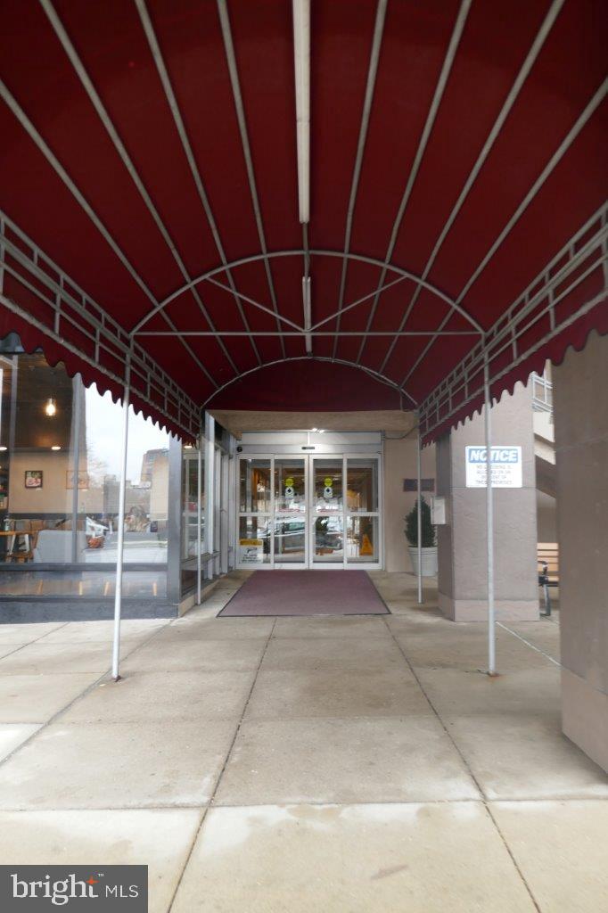 PENTHOUSE CONDOMINIUMS - Residential