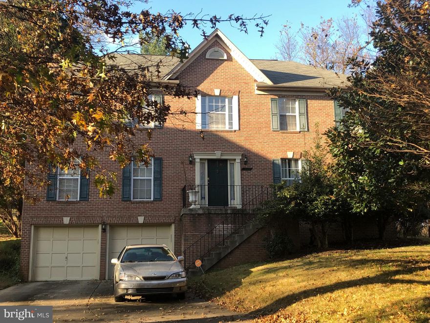 PRICE REDUCTION!!! Located in a quiet community in a cul- de-sac.  Ideal location for shopping,  quick access to 95, 495 and Route 50.  Move in ready home with 4 bedrooms and 3.5 baths. Separate living room and dining room. Huge beautiful sunroom. Gourmet Kitchen. Master bath with a hug soaking tub. Home theatre surround sound in family room ceiling and basement is pre-wired with A/V.