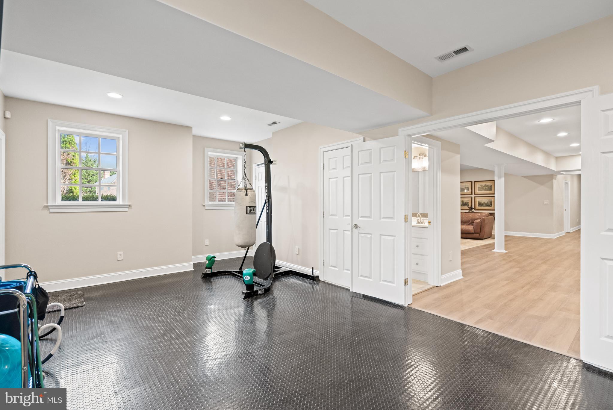 SWINKS MILL WOODS - Residential