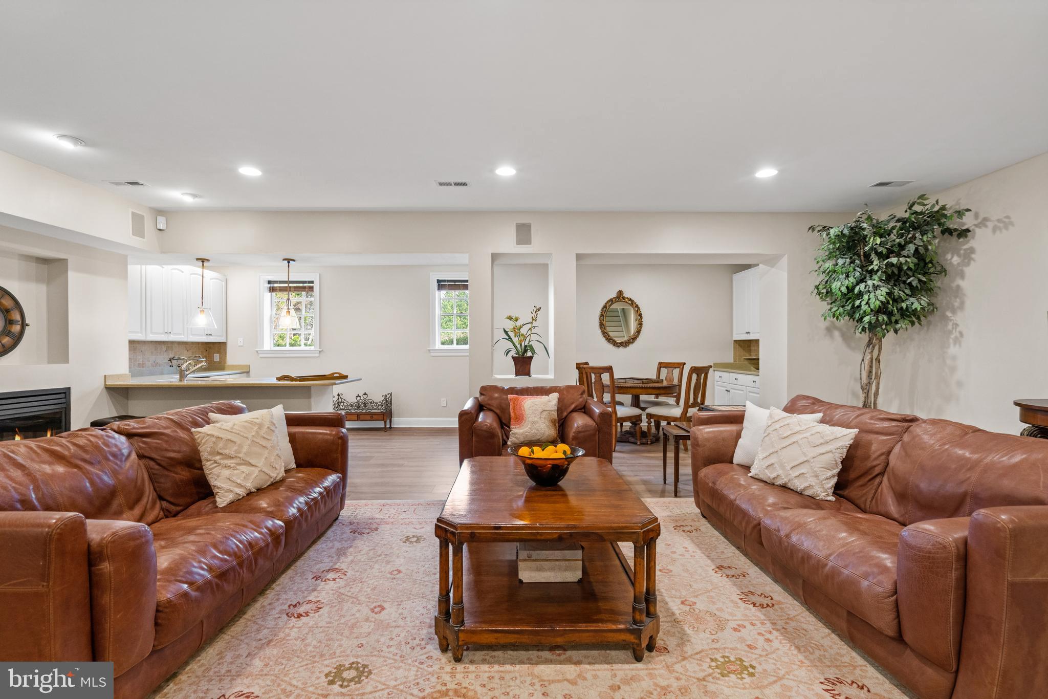 SWINKS MILL WOODS - Residential