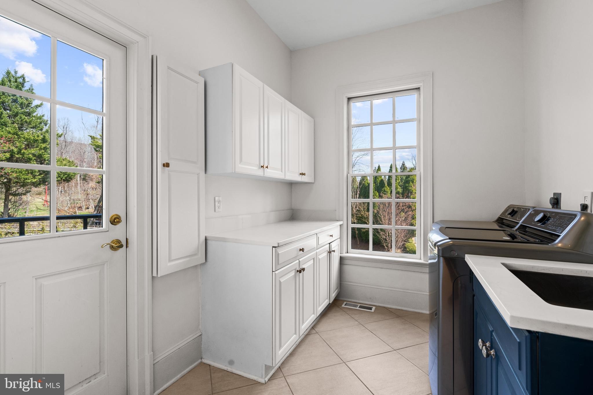 SWINKS MILL WOODS - Residential