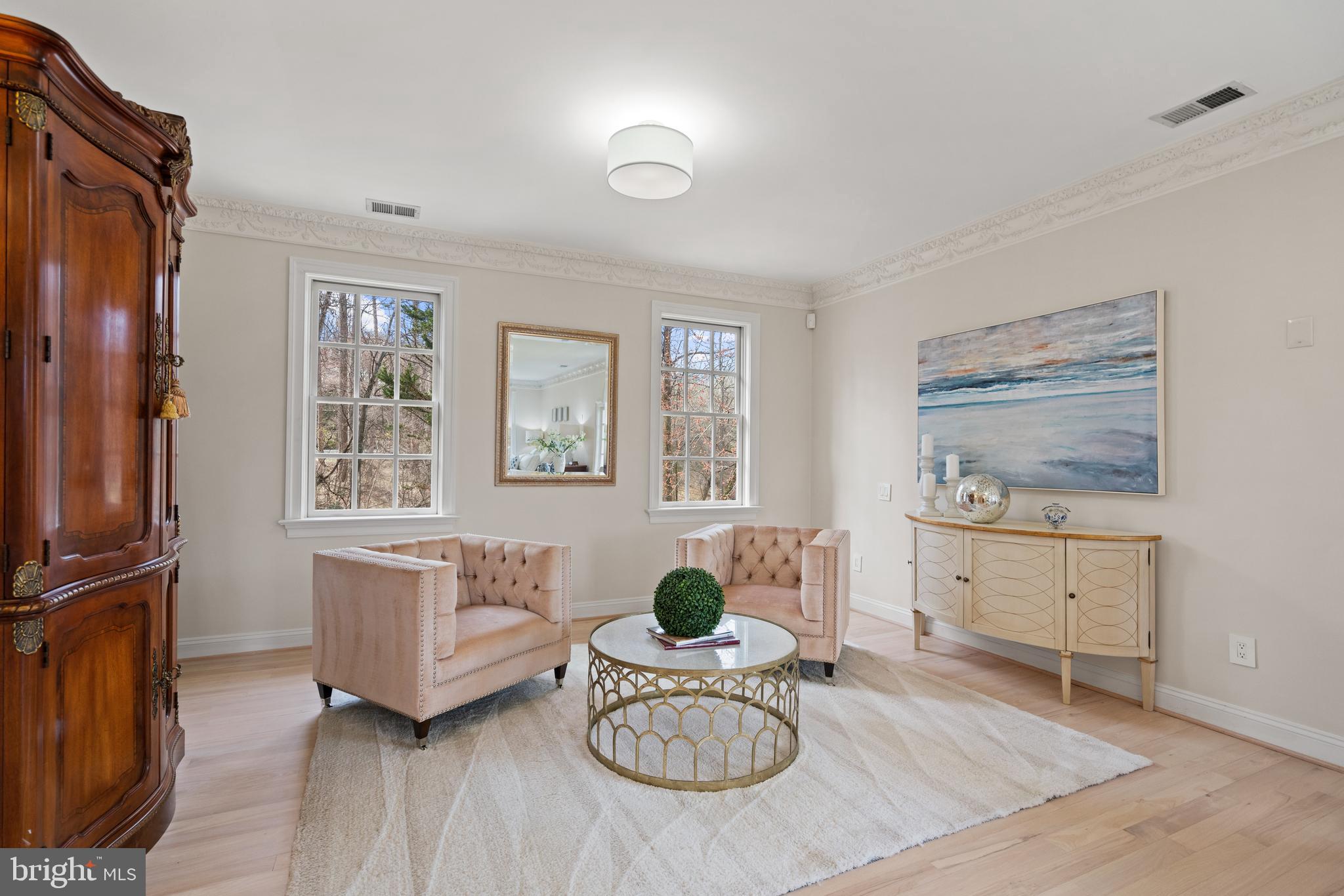 SWINKS MILL WOODS - Residential