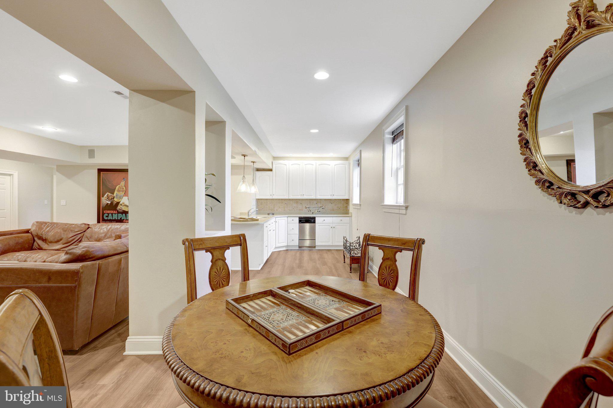 SWINKS MILL WOODS - Residential