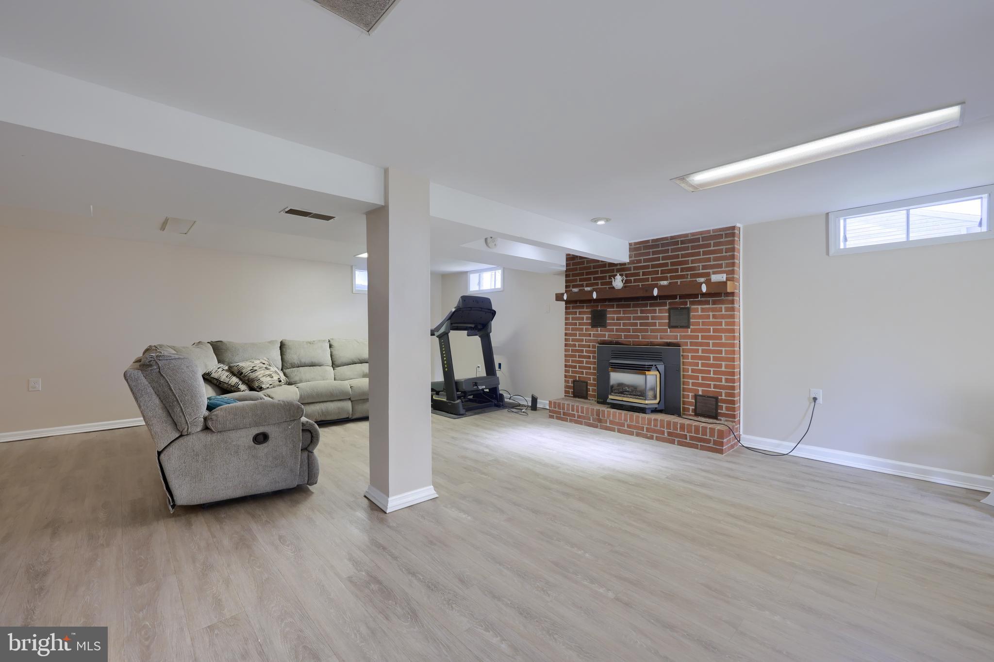 SHREWSBURY - Residential