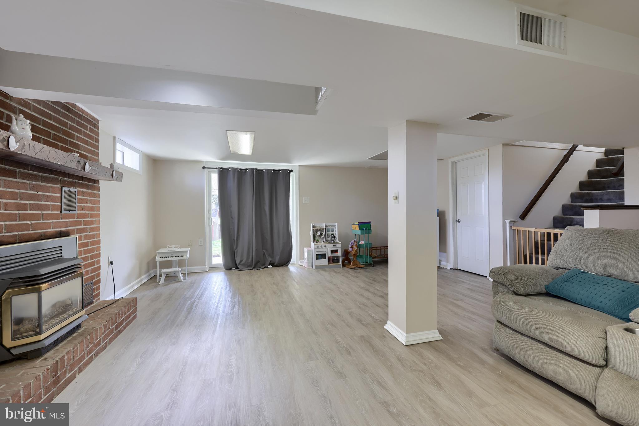 SHREWSBURY - Residential