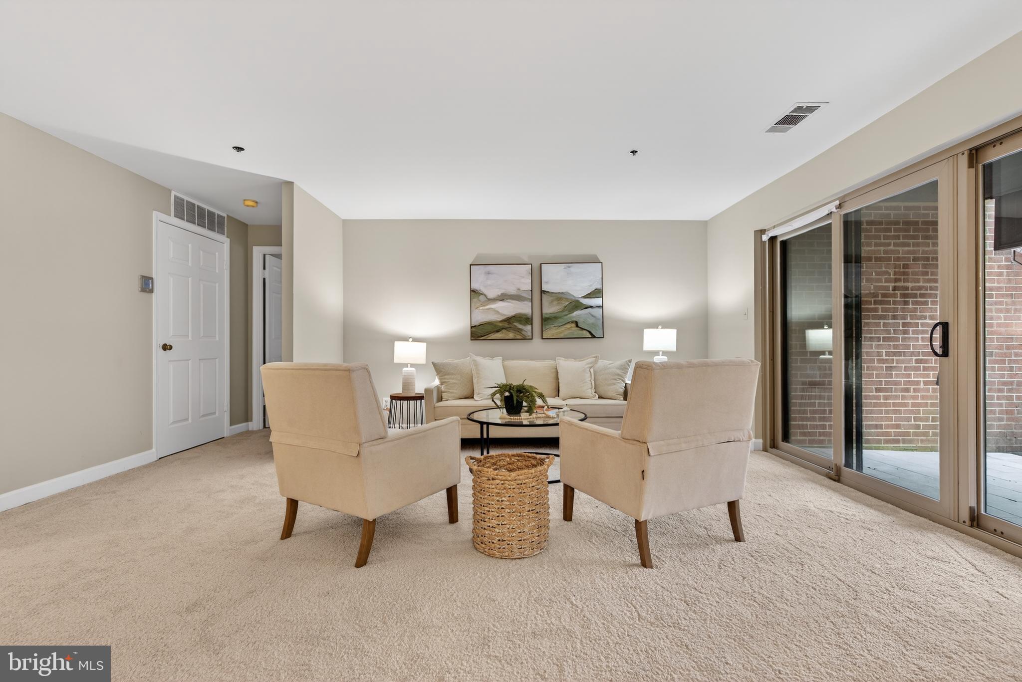 2 SOUTHERLY COURT 101