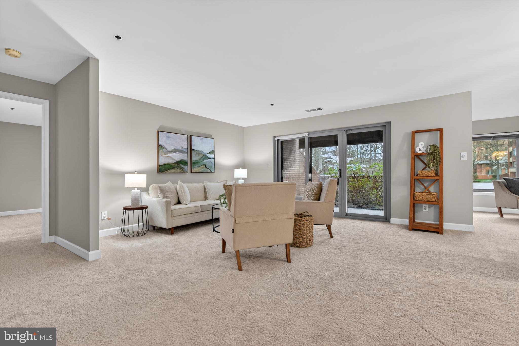 2 SOUTHERLY COURT 101