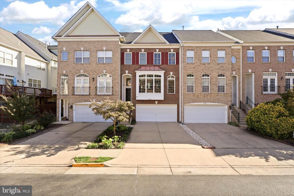 Photo of 6485 Waterfield Road, ALEXANDRIA, VA 22315 (MLS # VAFX2273474)