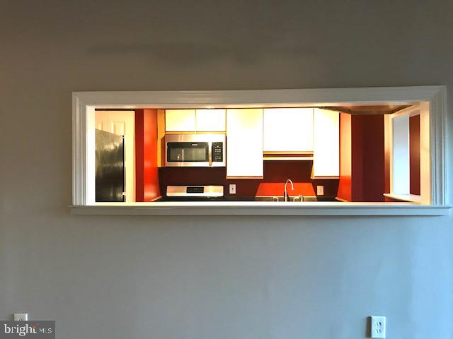 MARLOW TOWERS CONDOMINIUMS - Residential