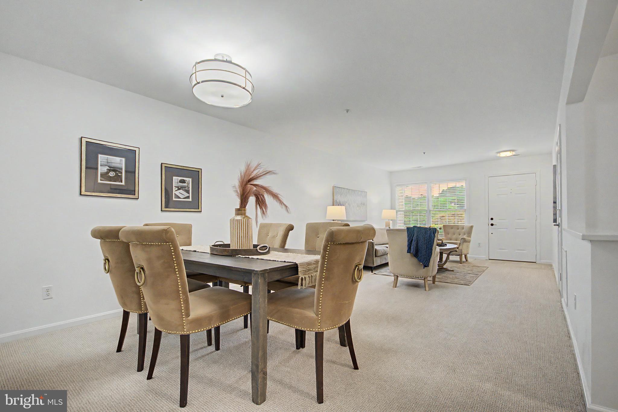 2729 YEOMANS LANTERN COURT