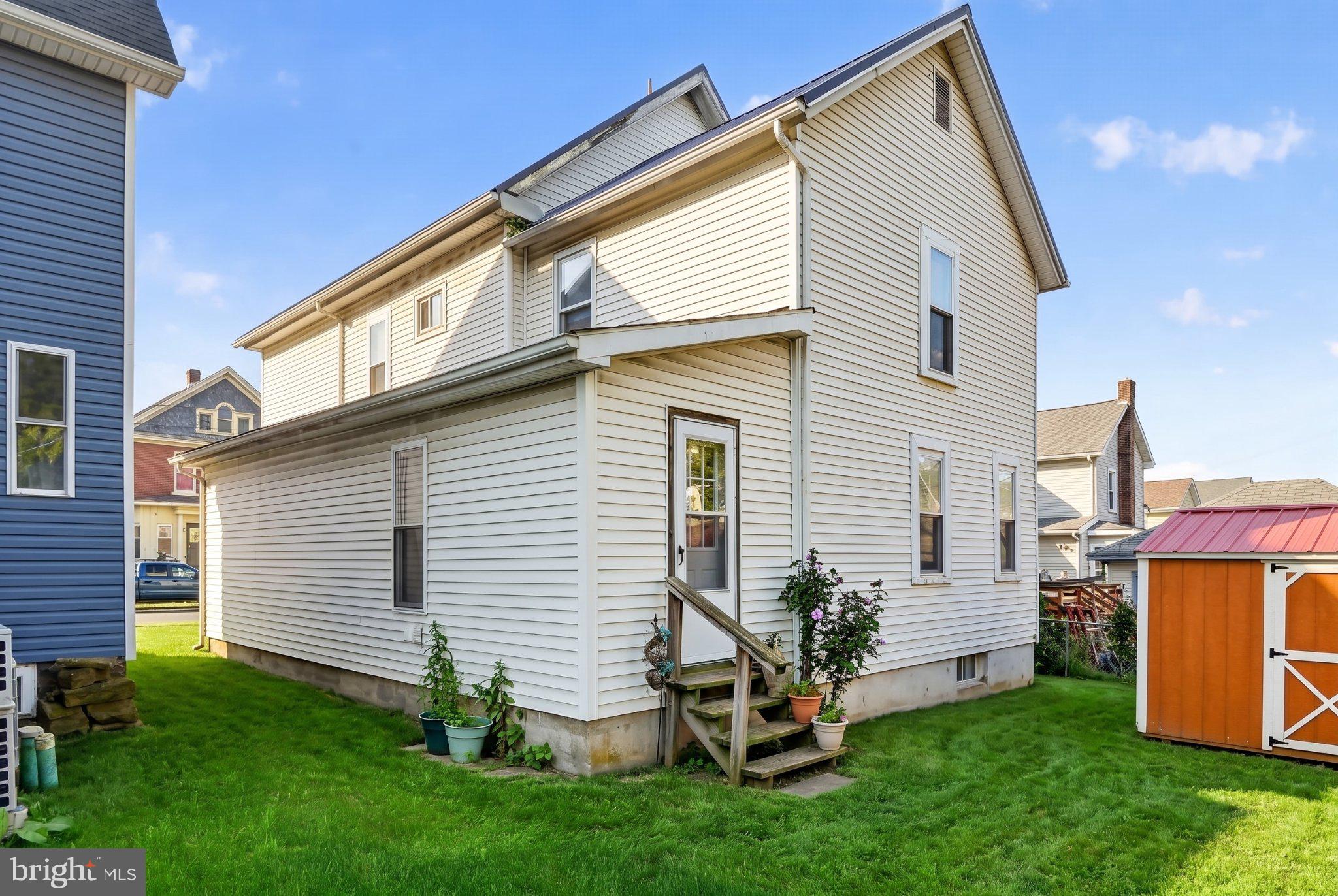 326 S 2ND STREET