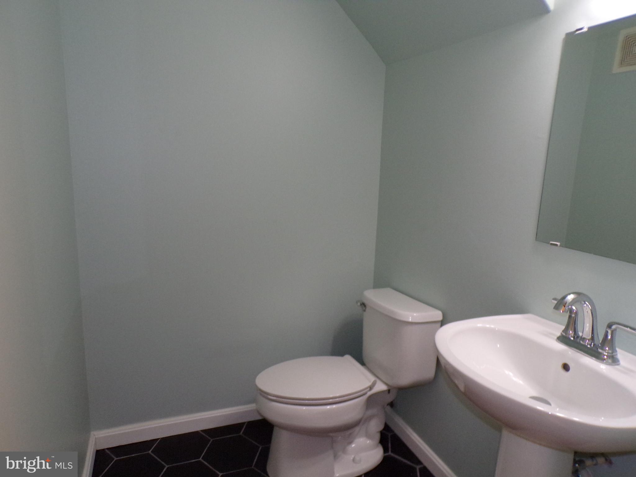 SYCAMORES AT VAN DORN - Residential Lease