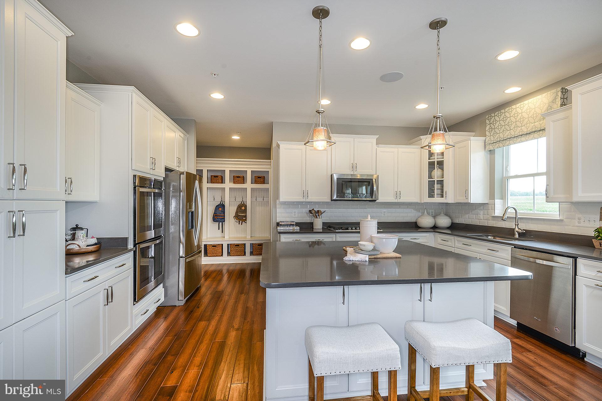 SENSENY VILLAGE - Residential