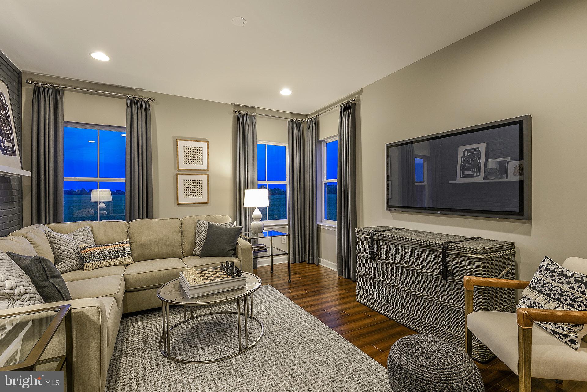 SENSENY VILLAGE - Residential