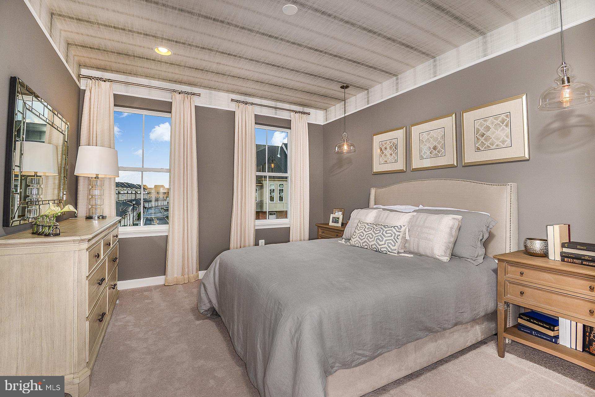 SENSENY VILLAGE - Residential